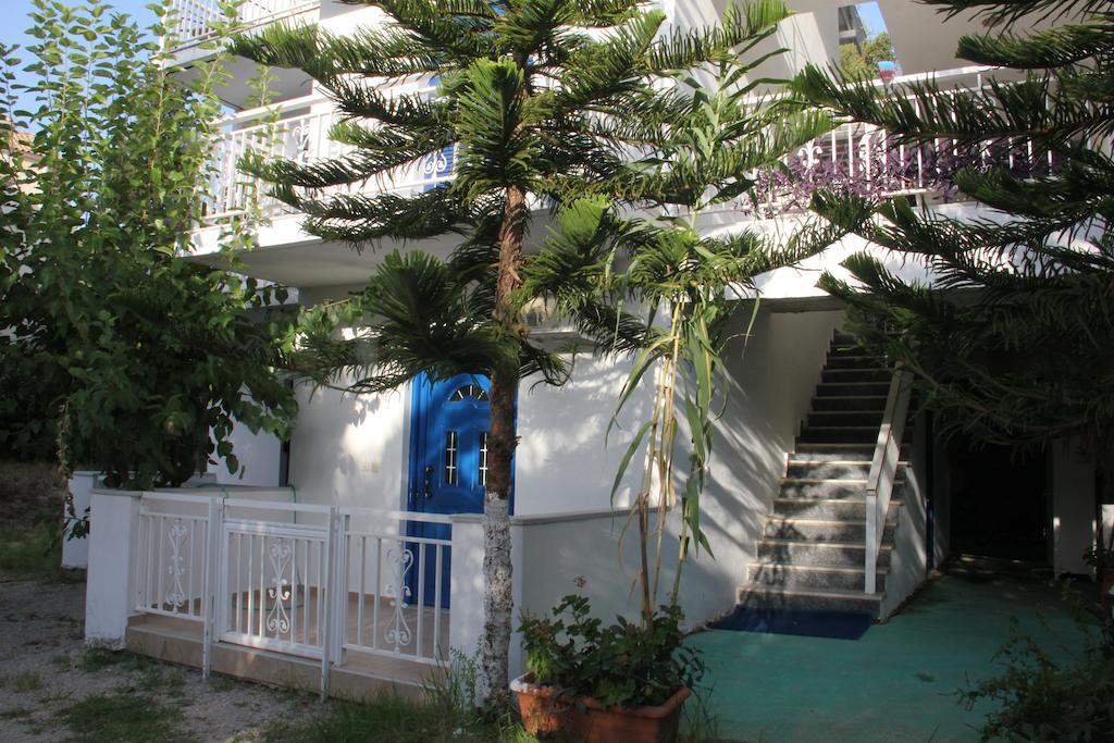 Theodora Studios Yénion Exterior photo